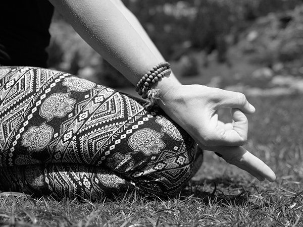 Yoga Natur Benasque Pirineos Retiros Trekking