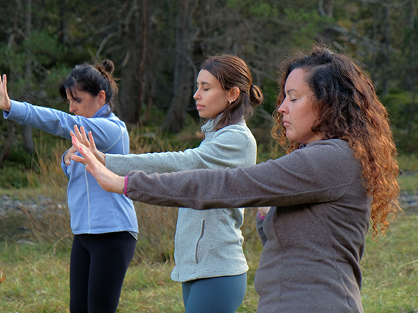 Yoga-Trek Aventura Retiro Pirineos