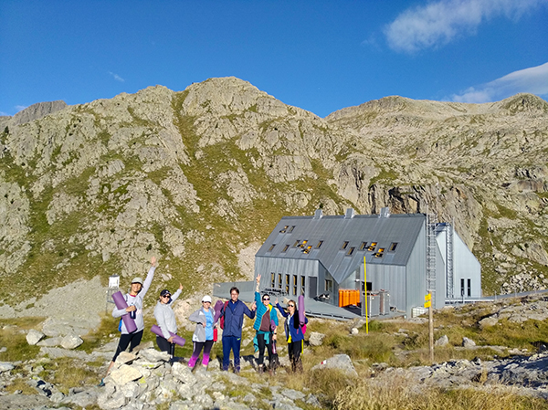 Yoga-Trekking Aventura Retiro Benasque Pirineos