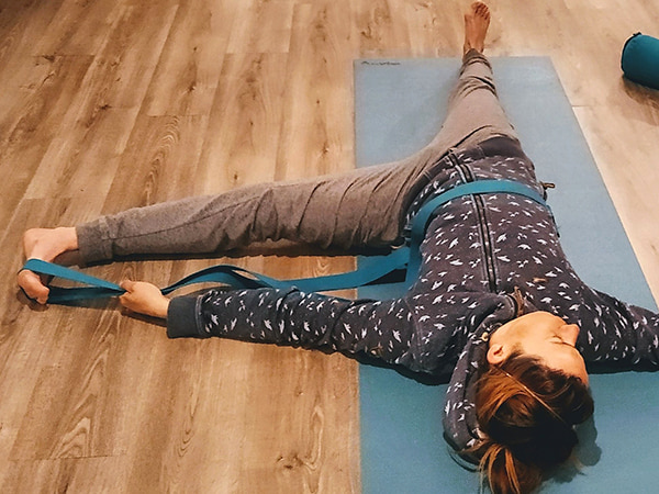 Clases yoga benasque cerler pirineos retiros trekking