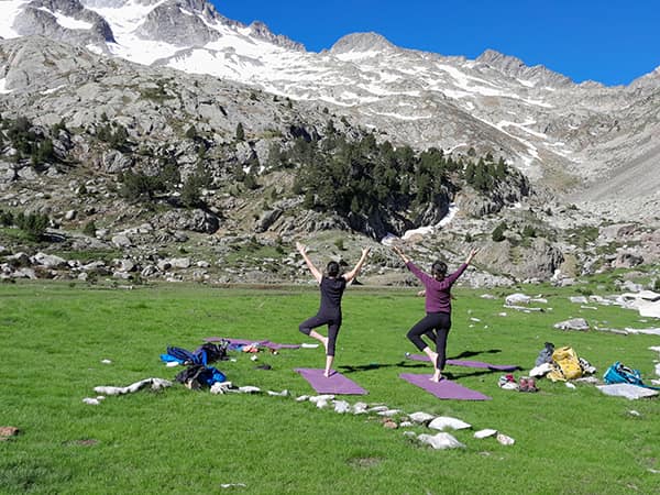 Yoga-Trekking Aventura Retiro Benasque Pirineos