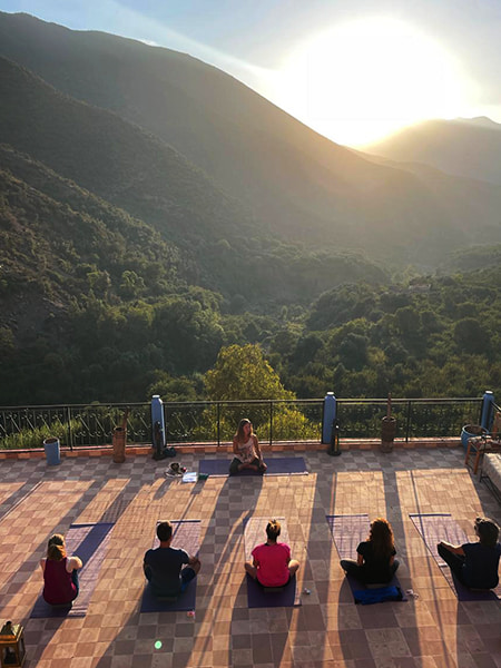 Yoga-Trekking Retiro Mindfulness Marruecos Toubkal