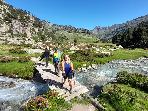 Yoga-Trekking Aventura Retiro Benasque Pirineos