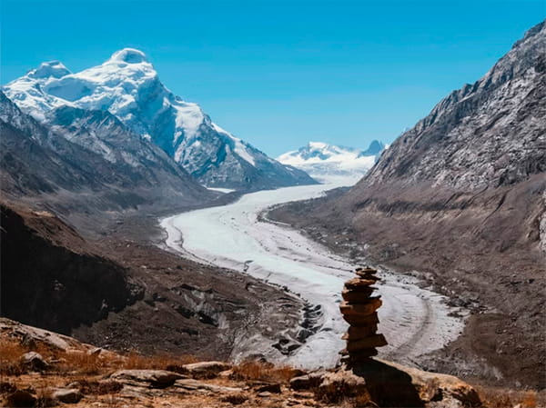 viajes trekkings ladakh zasnkar yoga retiro india guia montaña